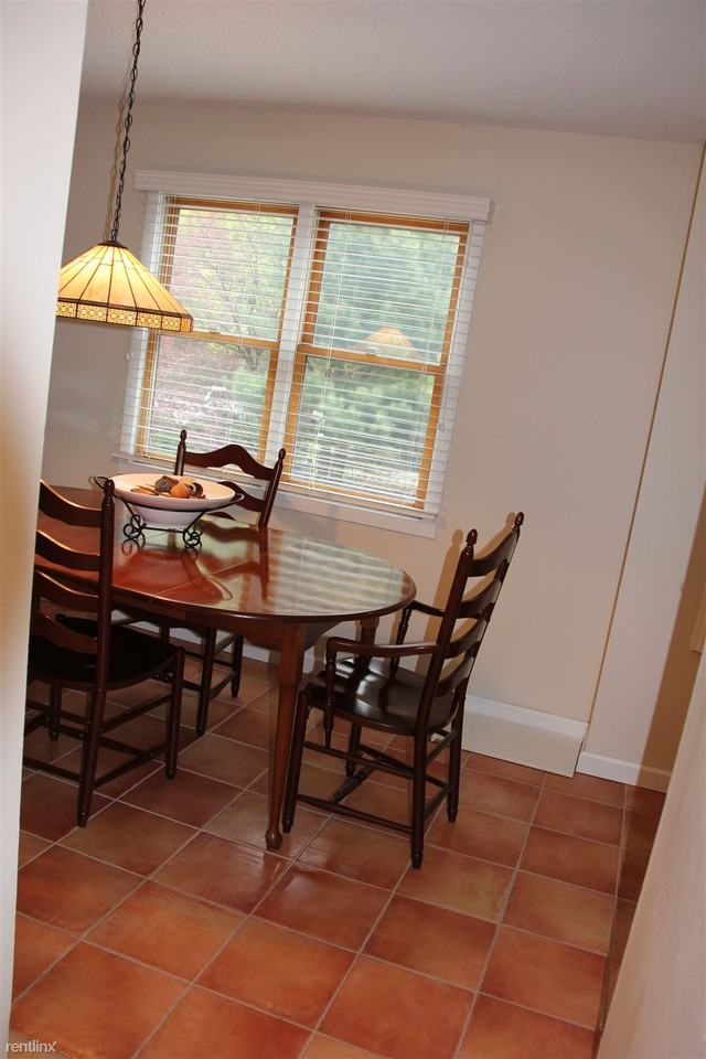 23 Rock Hill Rd #B - Photo 3 of 7