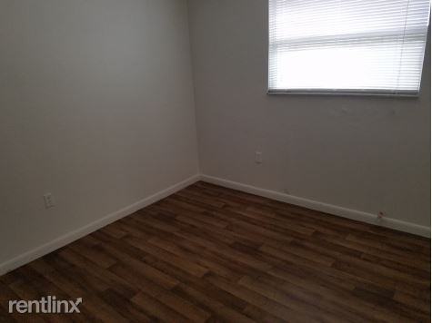 4131 Las Vegas Dr - Photo 3 of 9