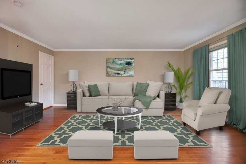 97 Countryside Dr - Photo 3 of 19