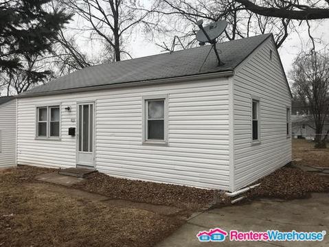 9123 Bobb Ave - Photo 2 of 3