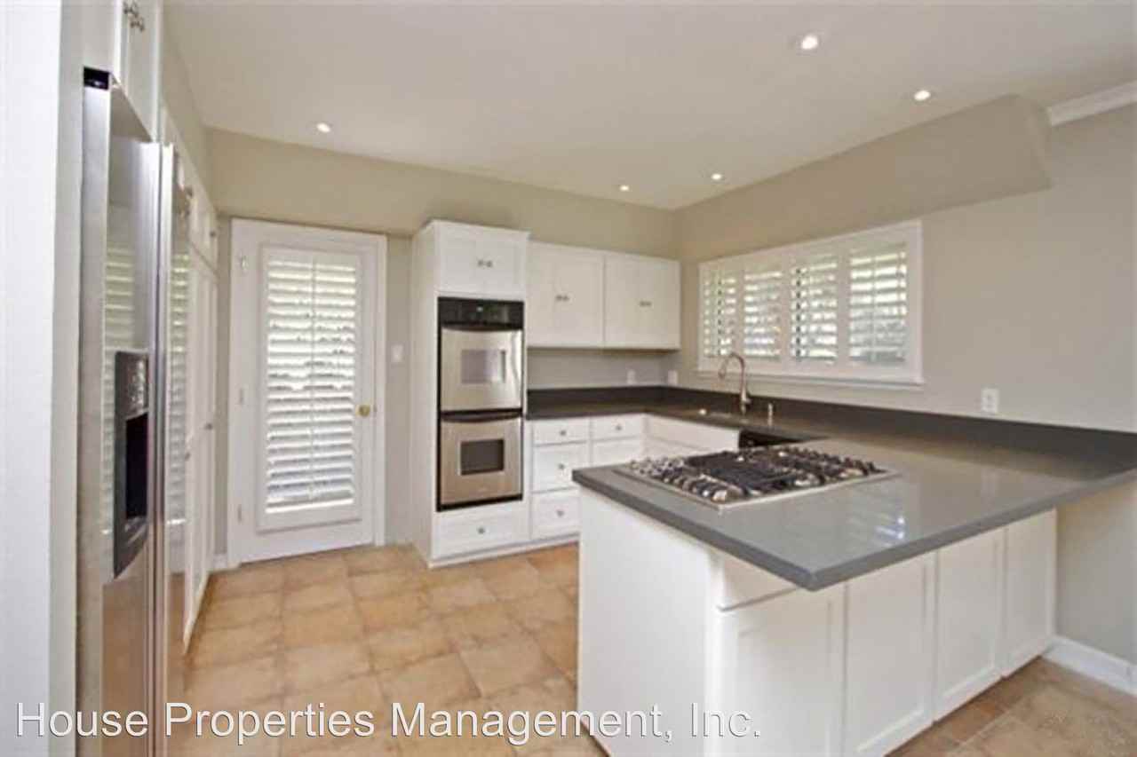 21 Balclutha Dr - Photo 3 of 30