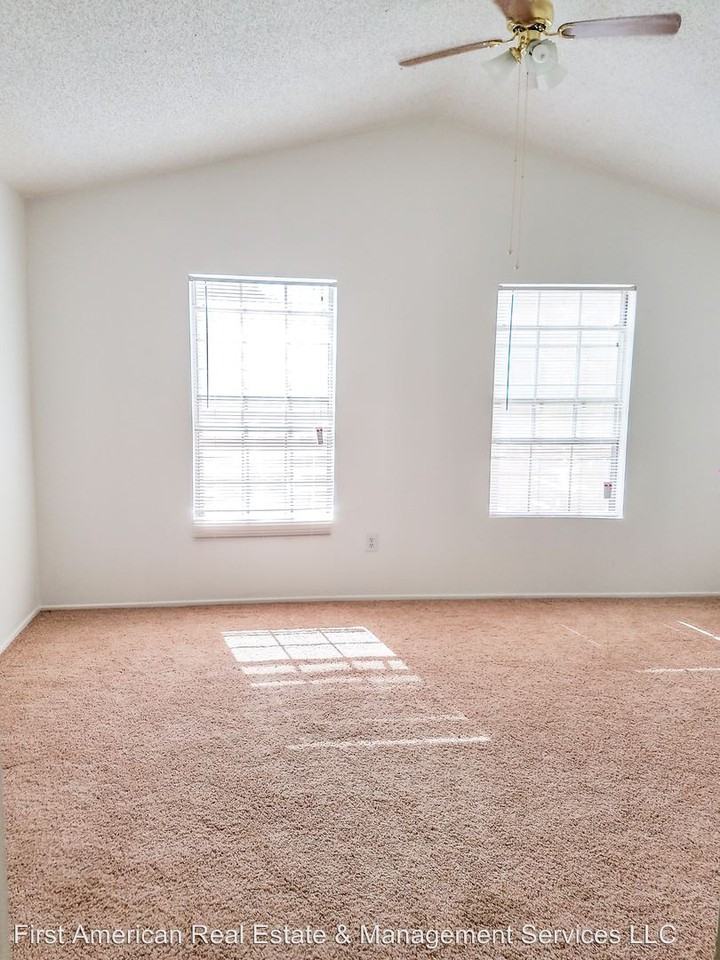 85 Winchester Dr - Photo 3 of 27