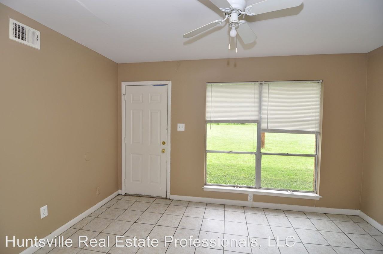 4407 Dyshell Dr. - Photo 3 of 8