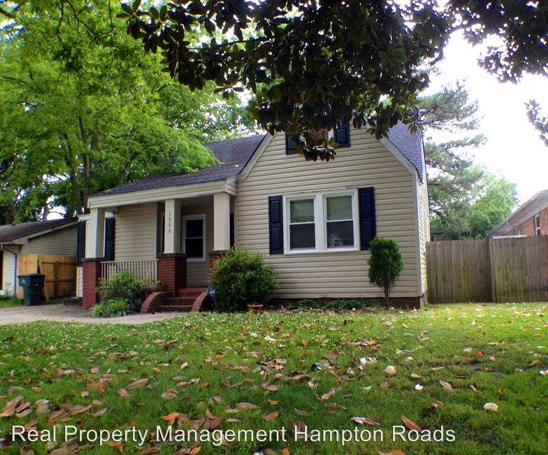 1533 Nelms Ave - Photo 2 of 17
