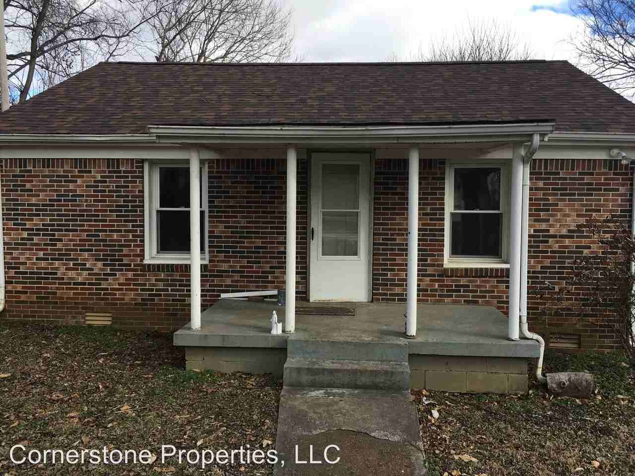 111 1/2 Jordan Ave - Photo 2 of 11