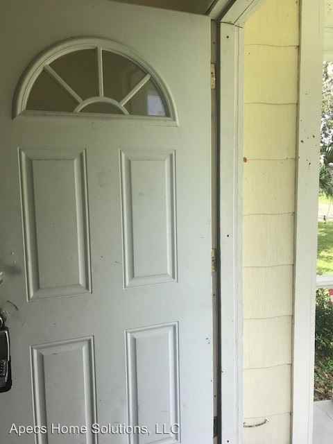 8944 1st Ave - Photo 2 of 8