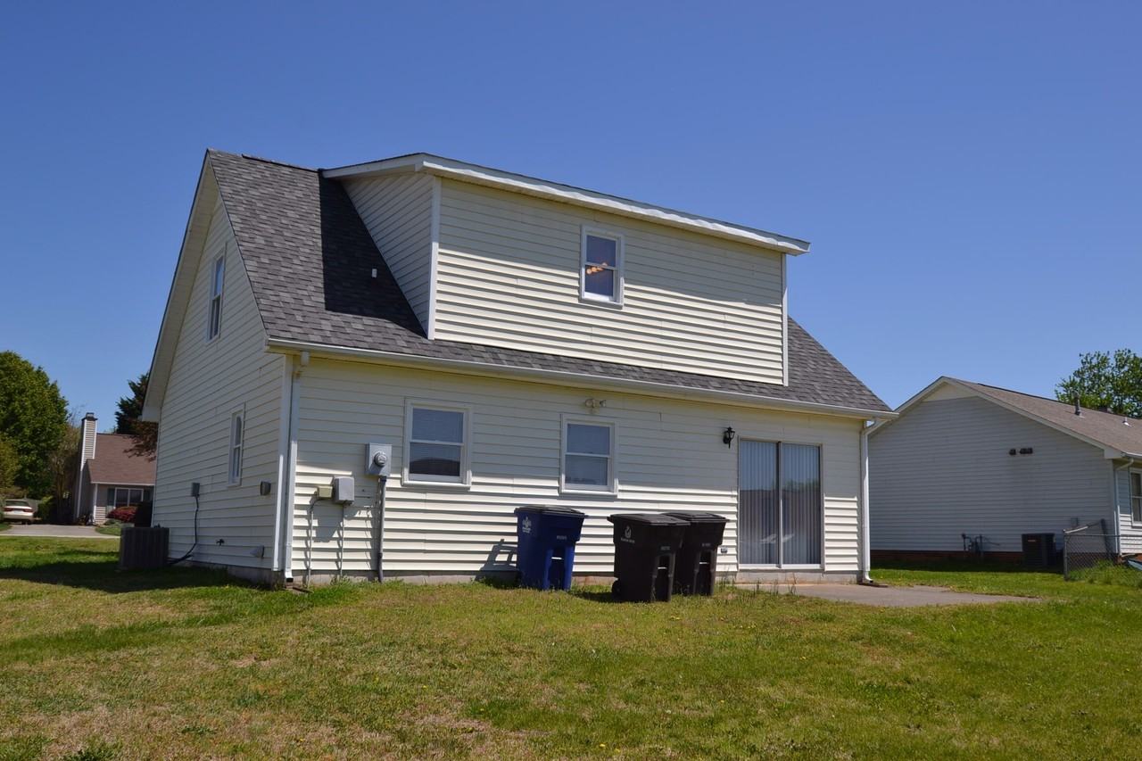 1616 Quillmark Rd - Photo 3 of 13