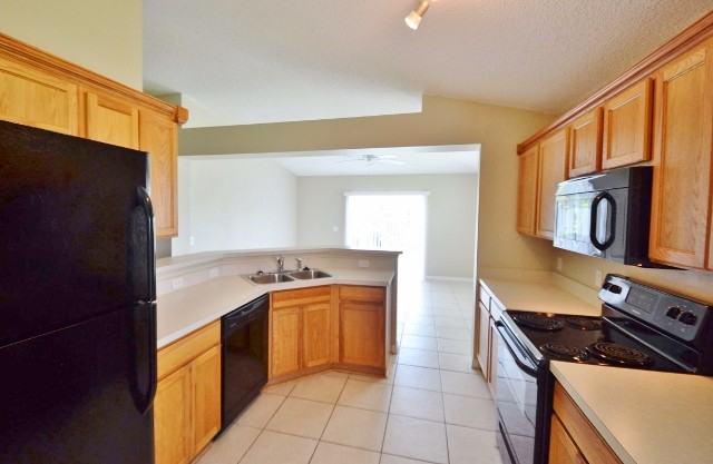 5524 Treig Ln - Photo 3 of 12