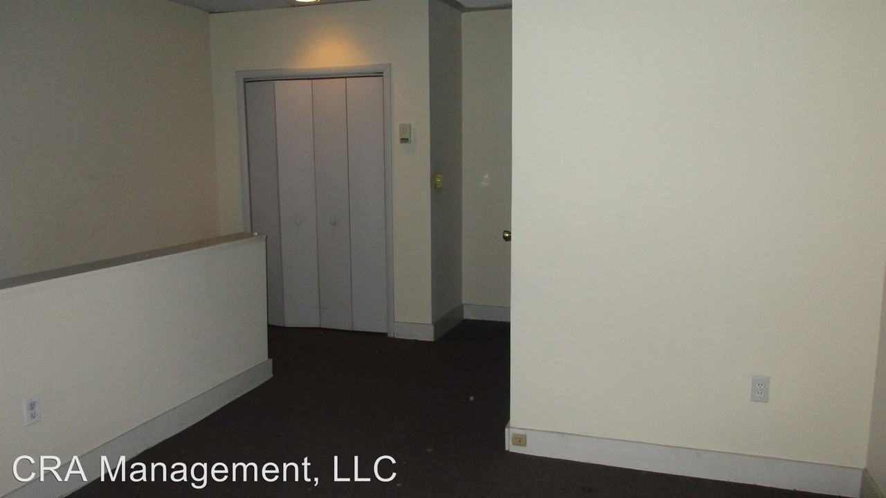 1021 Cathedral St - Photo 3 of 5