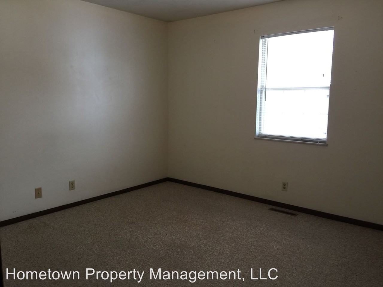 19 Brown Ave - Photo 2 of 8