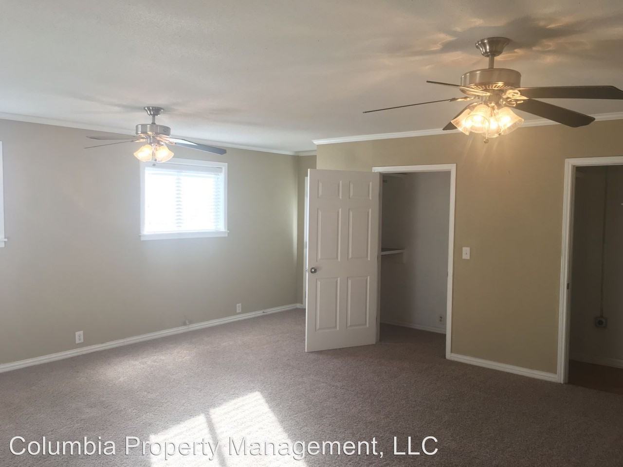 102 Berry St - Photo 2 of 13