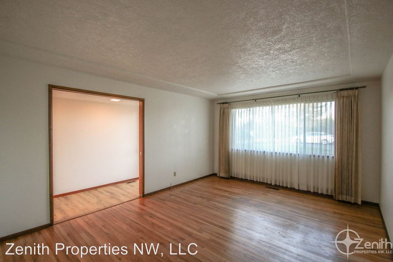 5905 Montana Ln - Photo 3 of 17