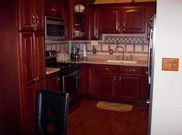 439 S Main St - Photo 3 of 22