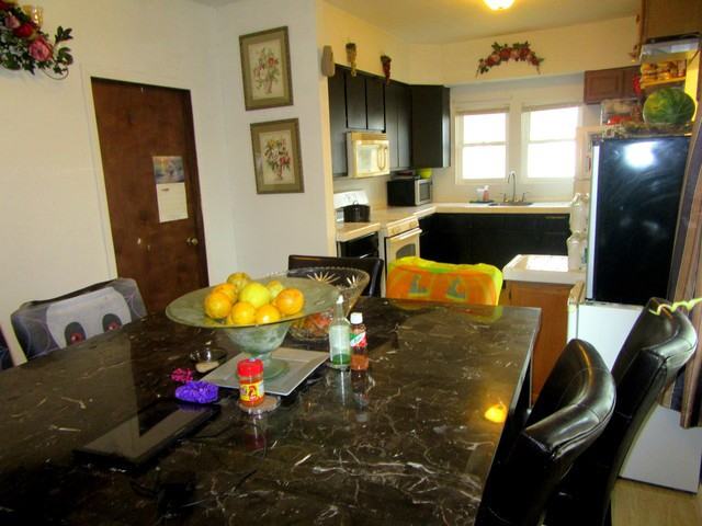 555 Ross St - Photo 3 of 15