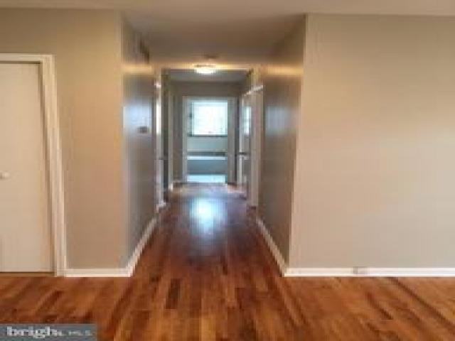 1932 Burfoot St - Photo 3 of 6