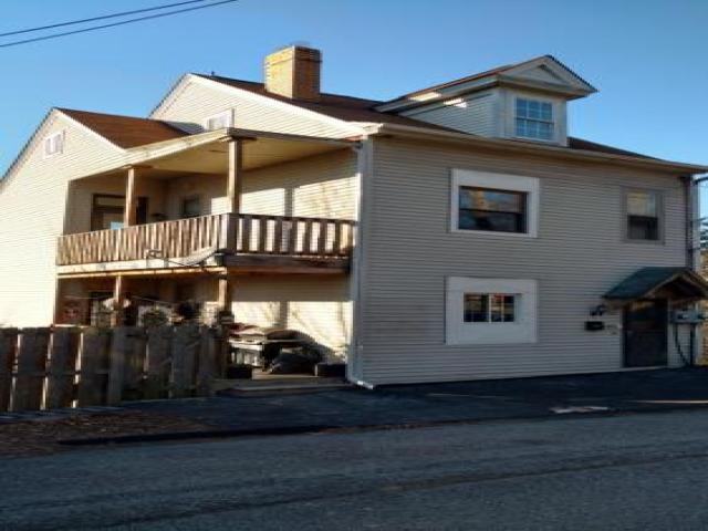 3409 Reuben St - Photo 2 of 2