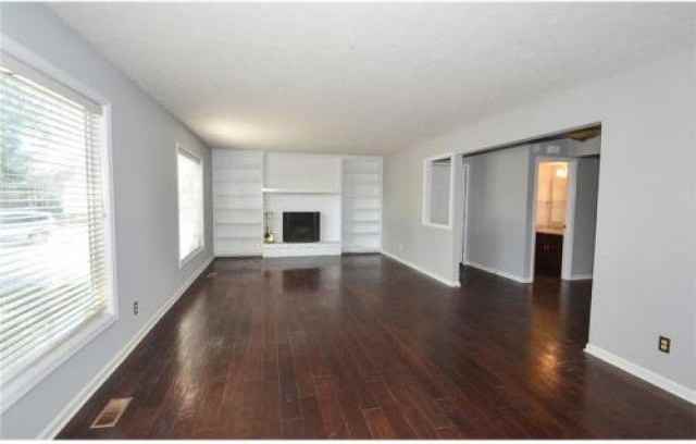 4664 Lambeth Walk - Photo 3 of 6