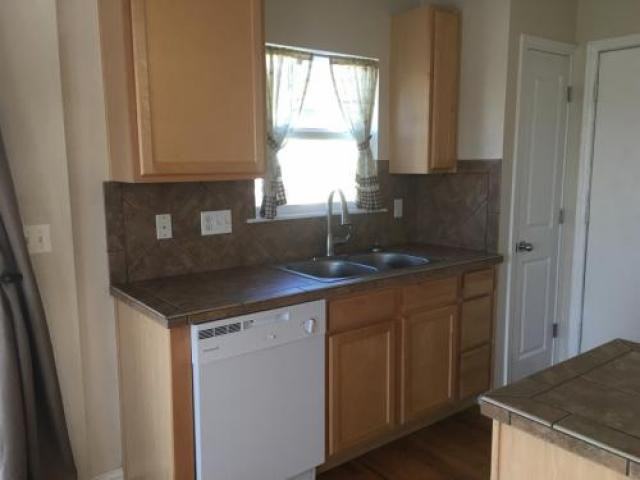 9433 E 108th Ave - Photo 3 of 6