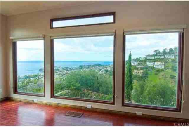 555 Emerald Bay - Photo 2 of 6