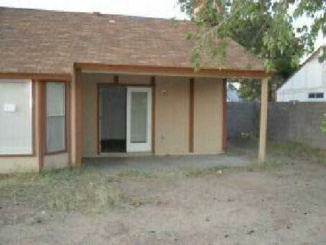 6621 W Kings Ave - Photo 2 of 5