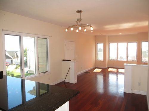 143 Grovers Ave - Photo 3 of 8