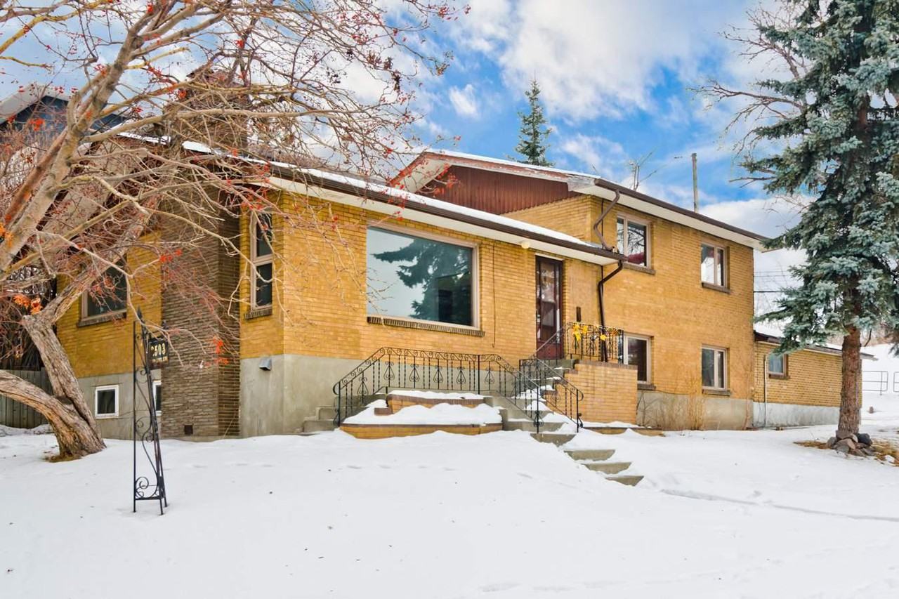 2503 12 Ave SW - Photo 3 of 31