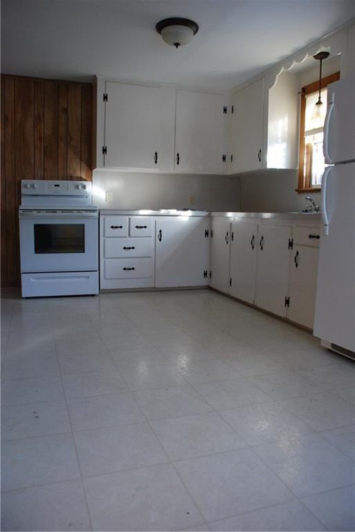 16 Maple Root Rd - Photo 3 of 10