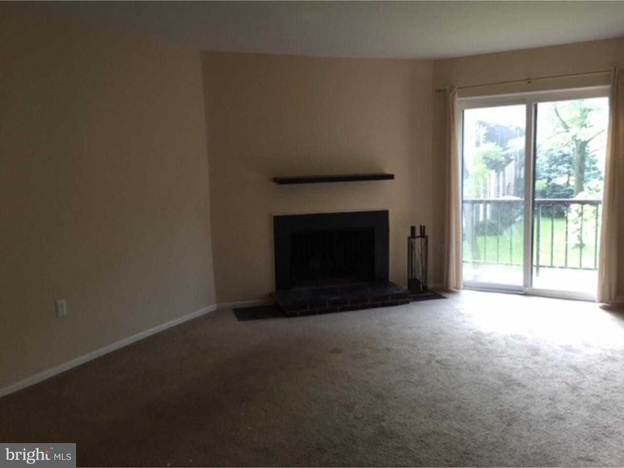 1616 Painters Crossing - Photo 3 of 7