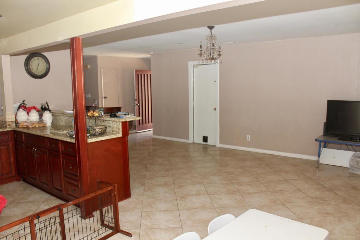 2530 Geronimo Dr - Photo 3 of 13