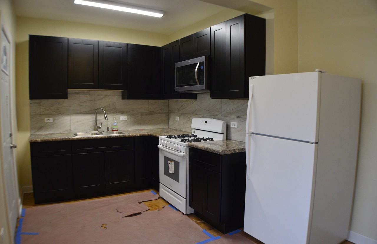 1959 S Central Ave #2ndFL - Photo 3 of 6