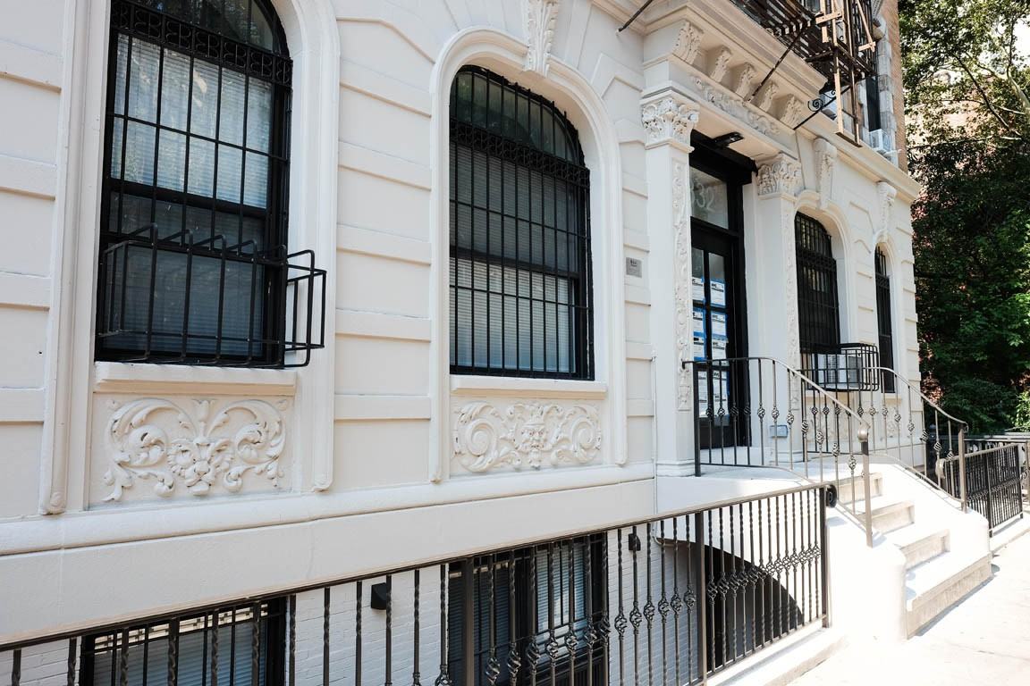 332-334 E 18 Street - Photo 3 of 7