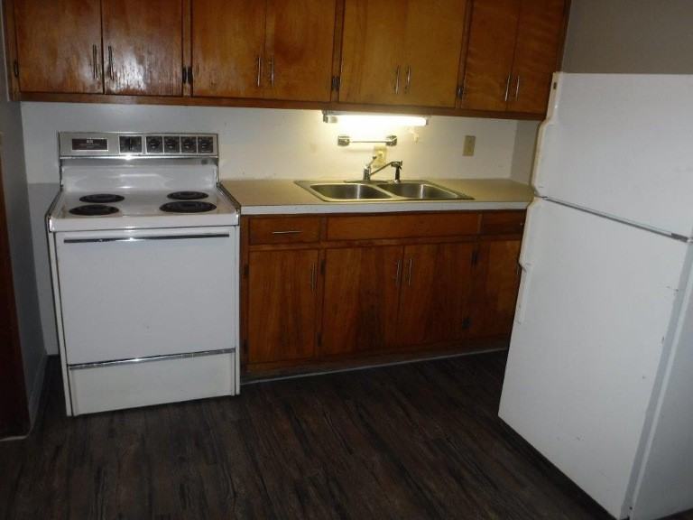 Parkview Apartments - Photo 3 of 8