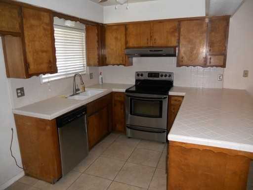 105 King St - Photo 3 of 9