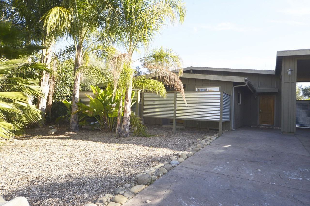 438 Avenida De La Vereda - Photo 2 of 18