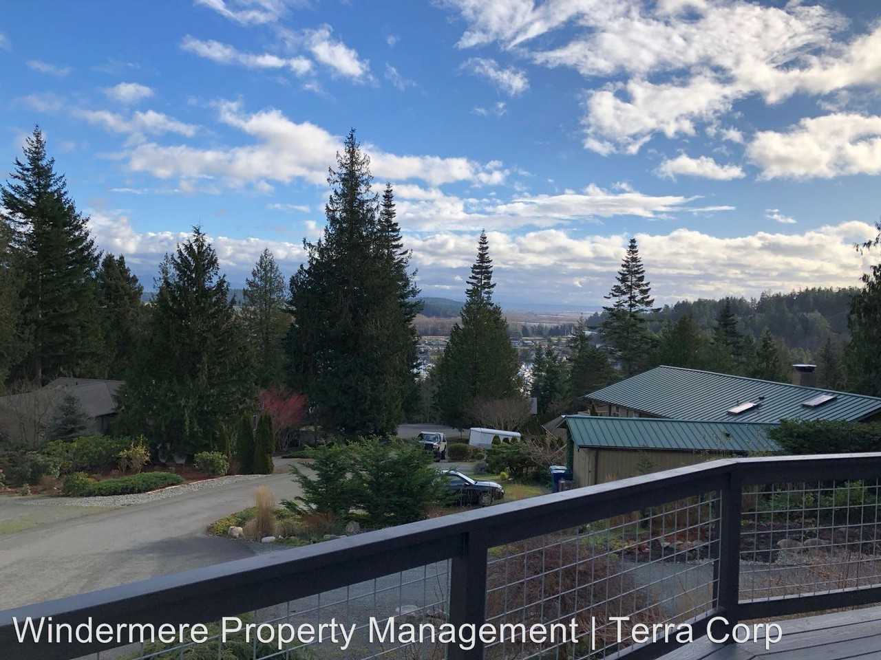 413 Umatilla Pl - Photo 2 of 32