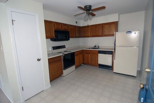 7410 Triwoods Dr #F - Photo 3 of 11