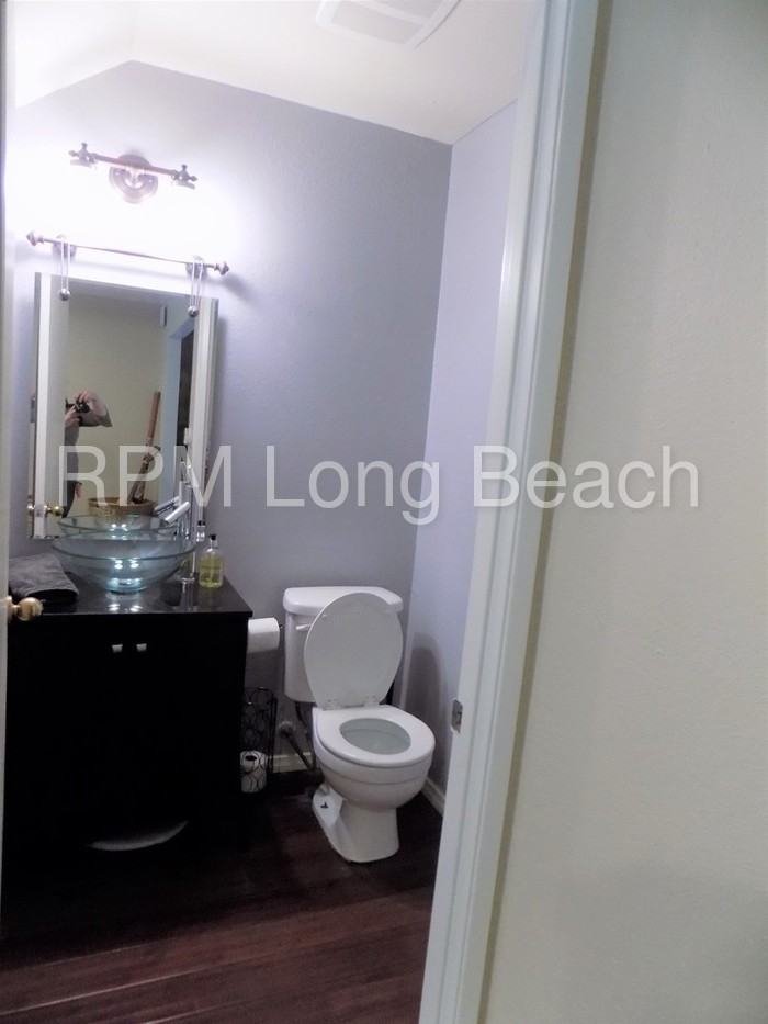 1507 23rd St #A - Photo 2 of 35