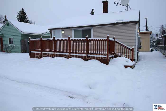 832 N Hoyt St - Photo 2 of 14