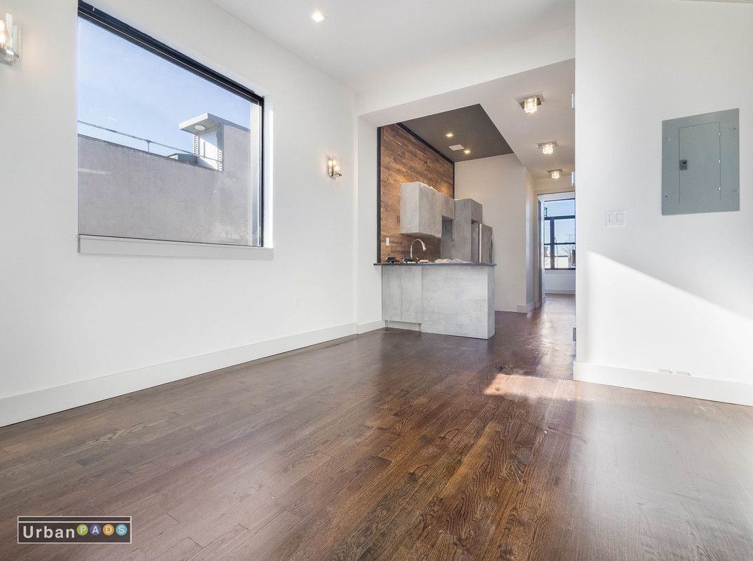 376 Graham Avenue ##3A