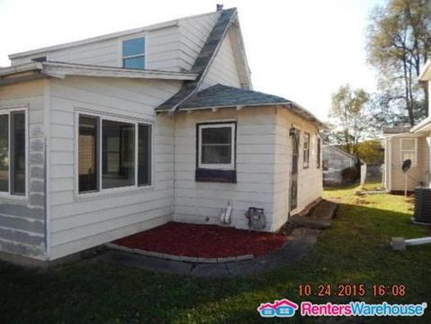 1318 E 24th St - Photo 2 of 14