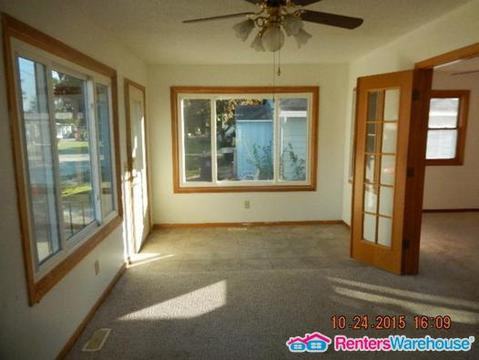 1318 E 24th St - Photo 3 of 14