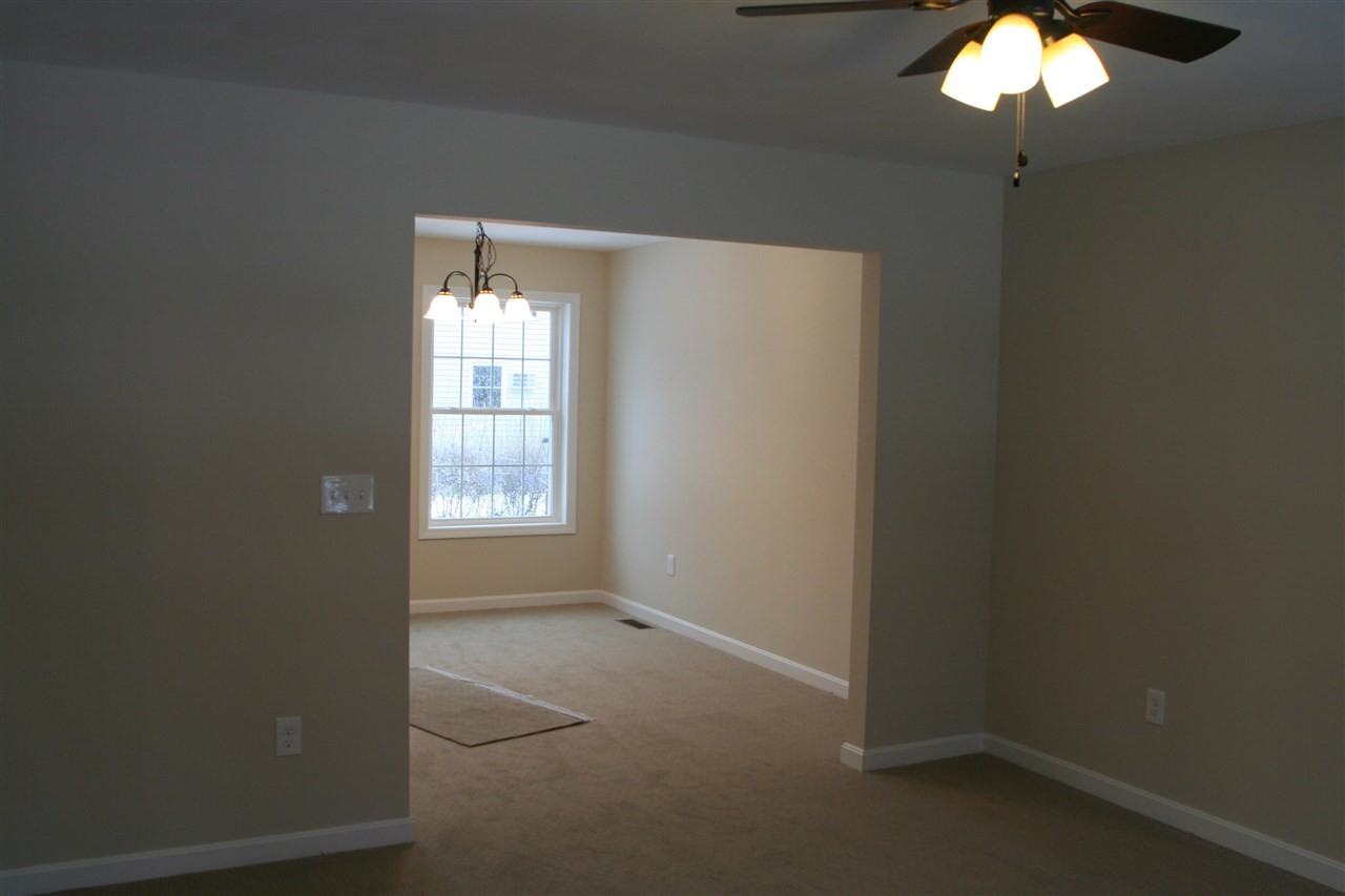 63 Dickey St - Photo 3 of 10