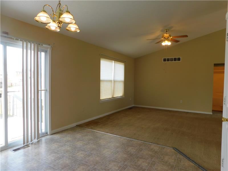 1206 Carthage Dr - Photo 4 of 41