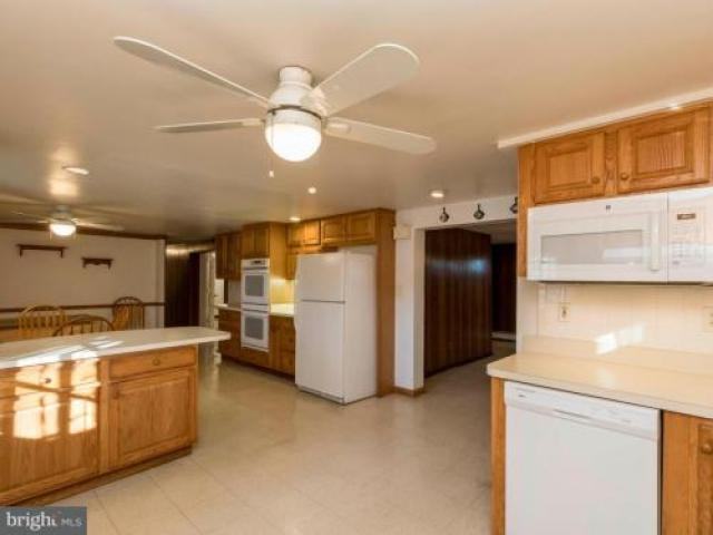 5305 Robert Lee Pl - Photo 3 of 6