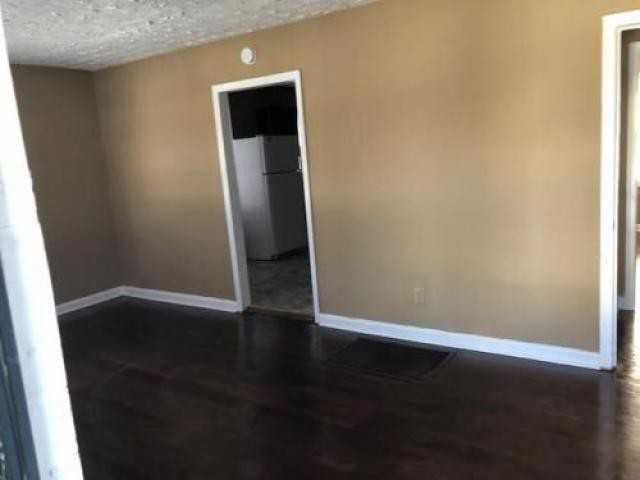 963 Welch St SE - Photo 2 of 6