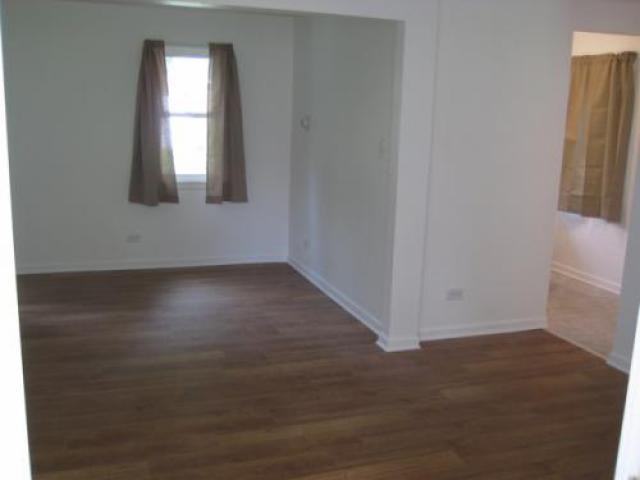 377 S Commonwealth Ave - Photo 2 of 6