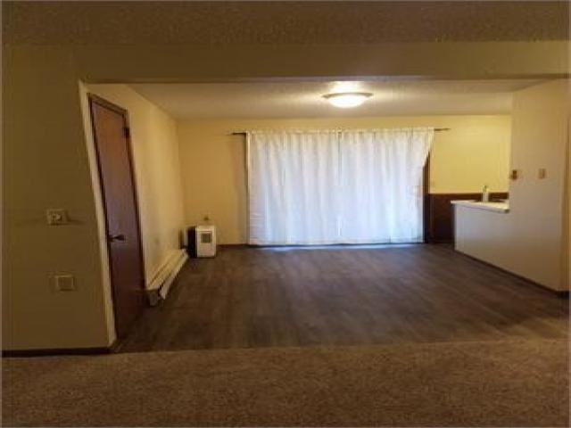 839 Hillcrest Ave - Photo 3 of 5