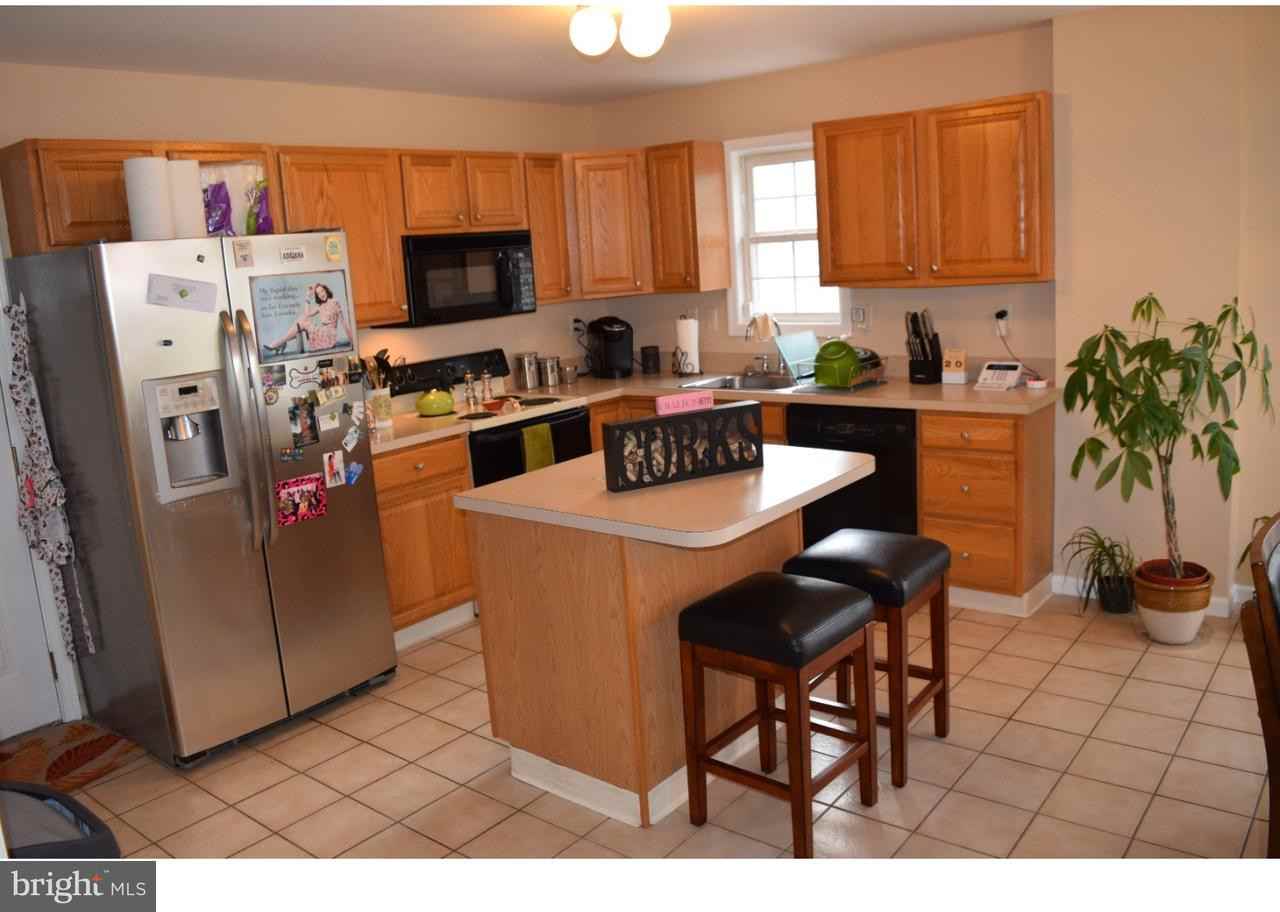 106 Roberts Rd - Photo 2 of 11