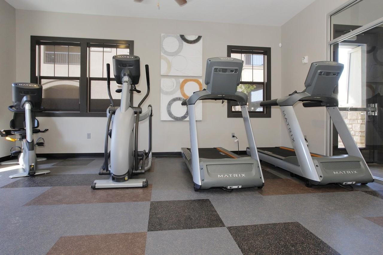 Anton Napa - Photo 2 of 26