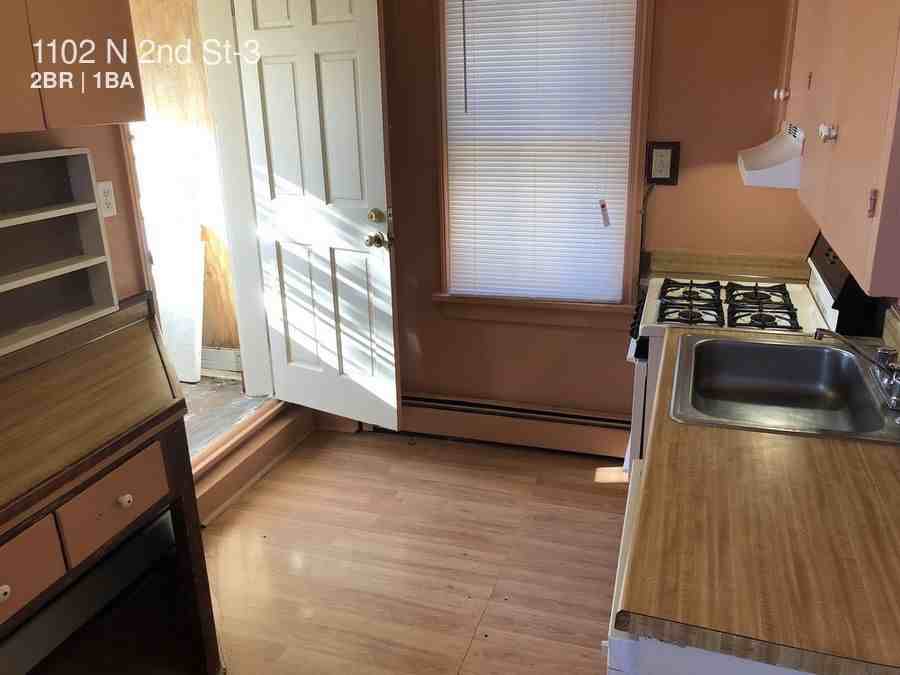 1102 N 2nd St-3 - Photo 3 of 11